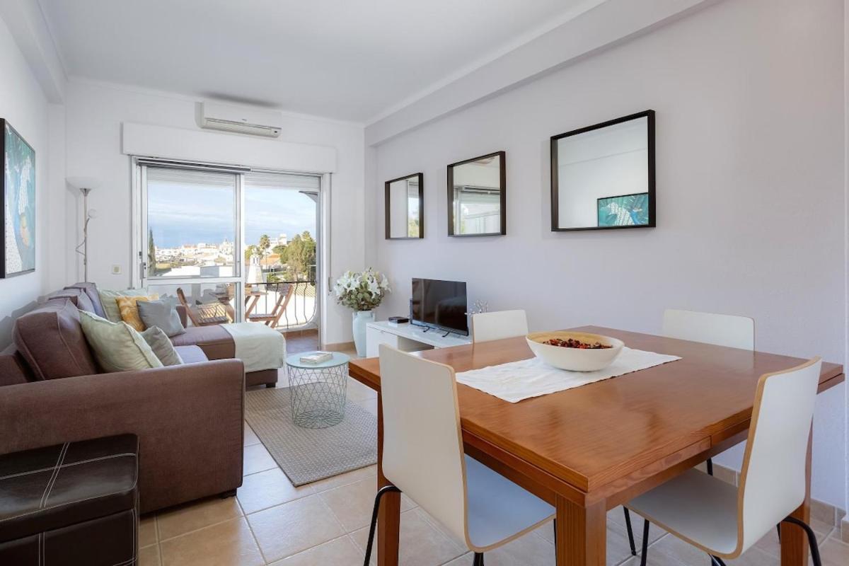 Apartment Eli Flat Just Few Steps From The Strip In Albufeira